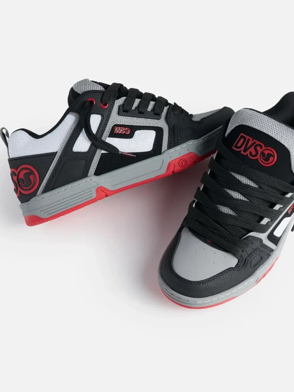 DVS Shoes Comanche in Blk/Wht/Charcoal, Size 9.5